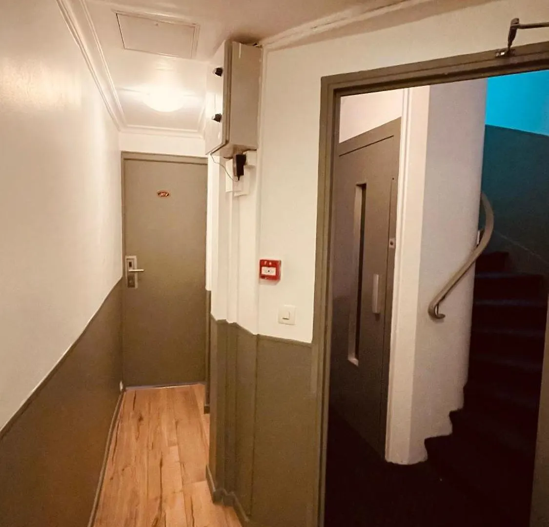 Jeff Hotel